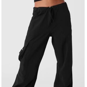 Alo Megastar Cargo Pants ⭐️